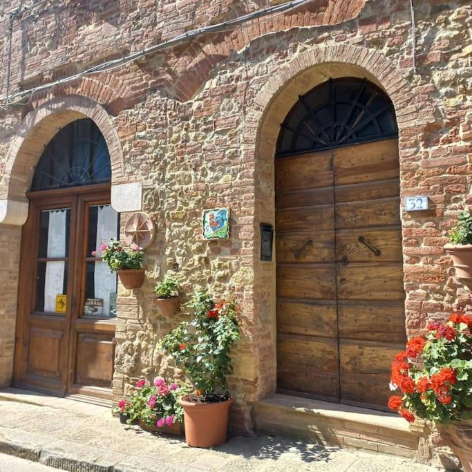 La Casa Del Gallo Radicondoli Exterior photo