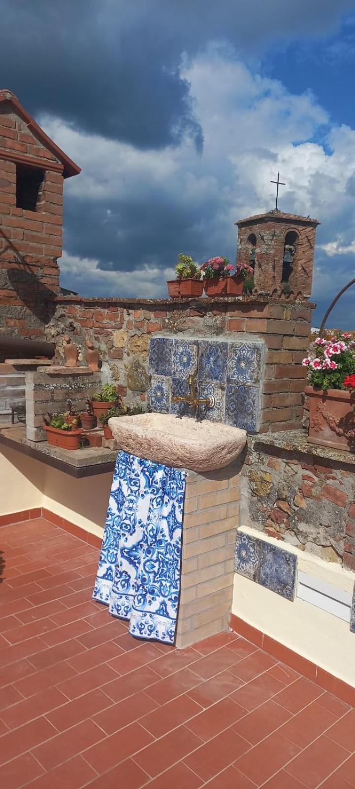 La Casa Del Gallo Radicondoli Exterior photo